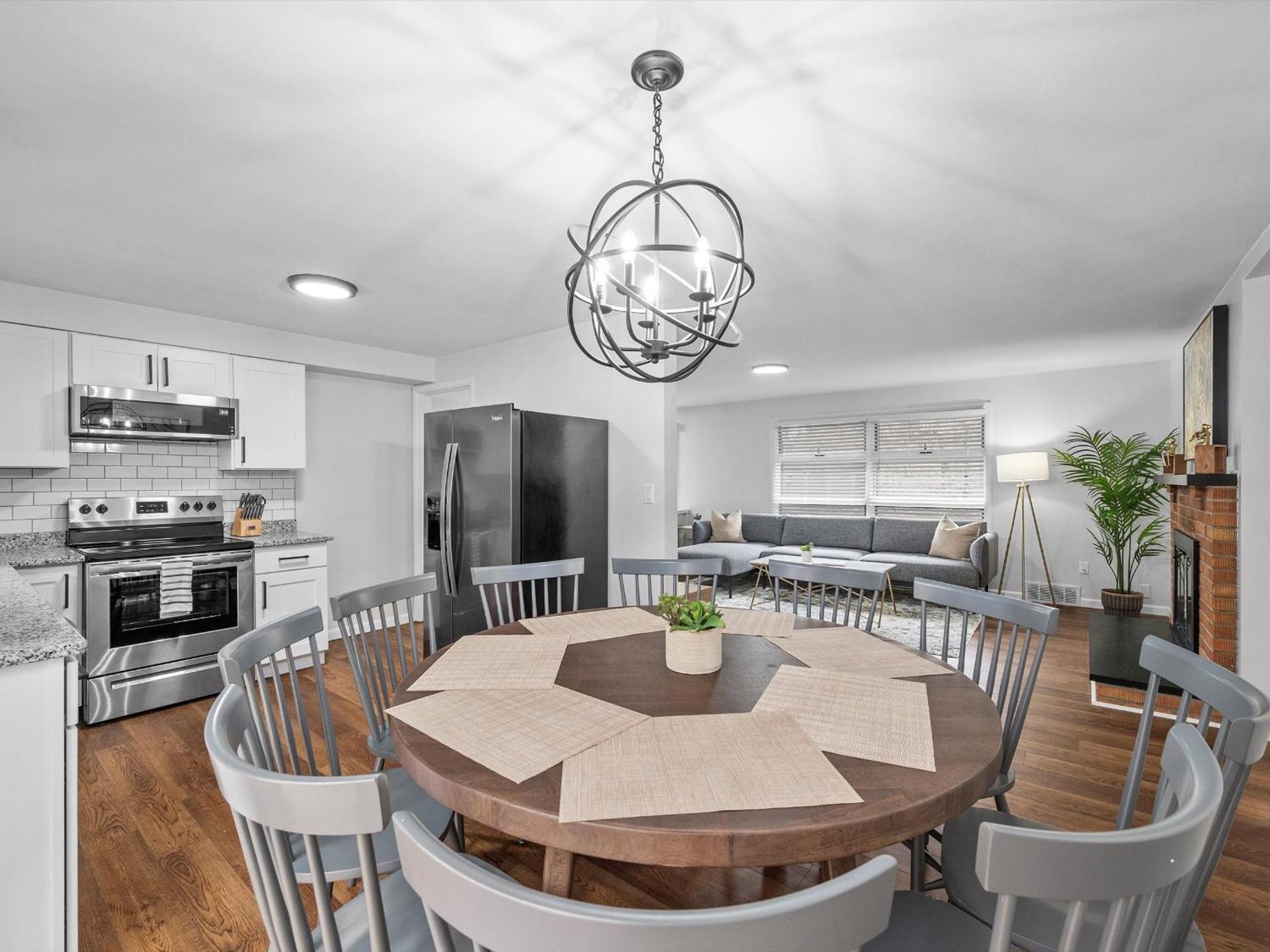 Stylish And Accessible Six Bedroom In Wexford/pittsburg With Kids Amenities *
