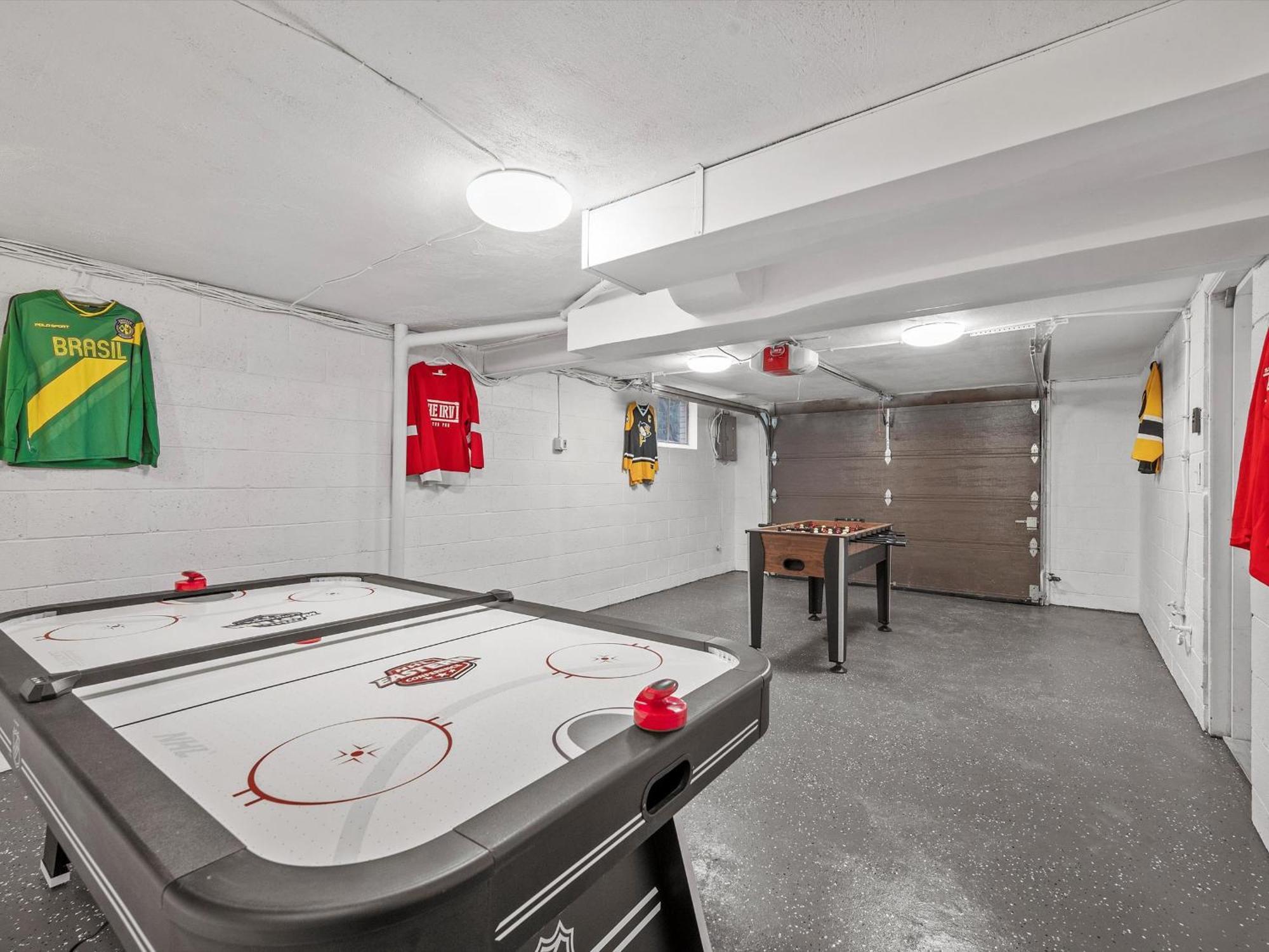 Stylish And Accessible Six Bedroom In Wexford/pittsburg With Kids Amenities *